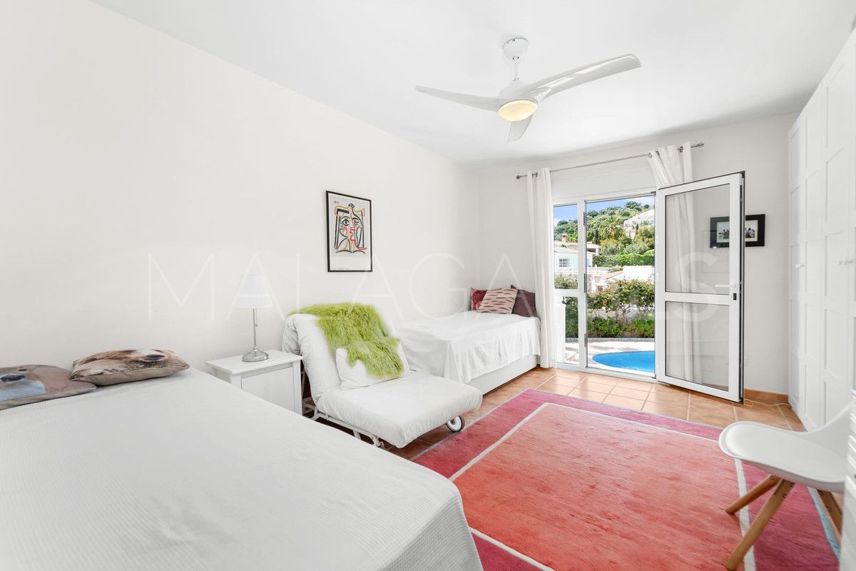 Villa for sale in Mijas