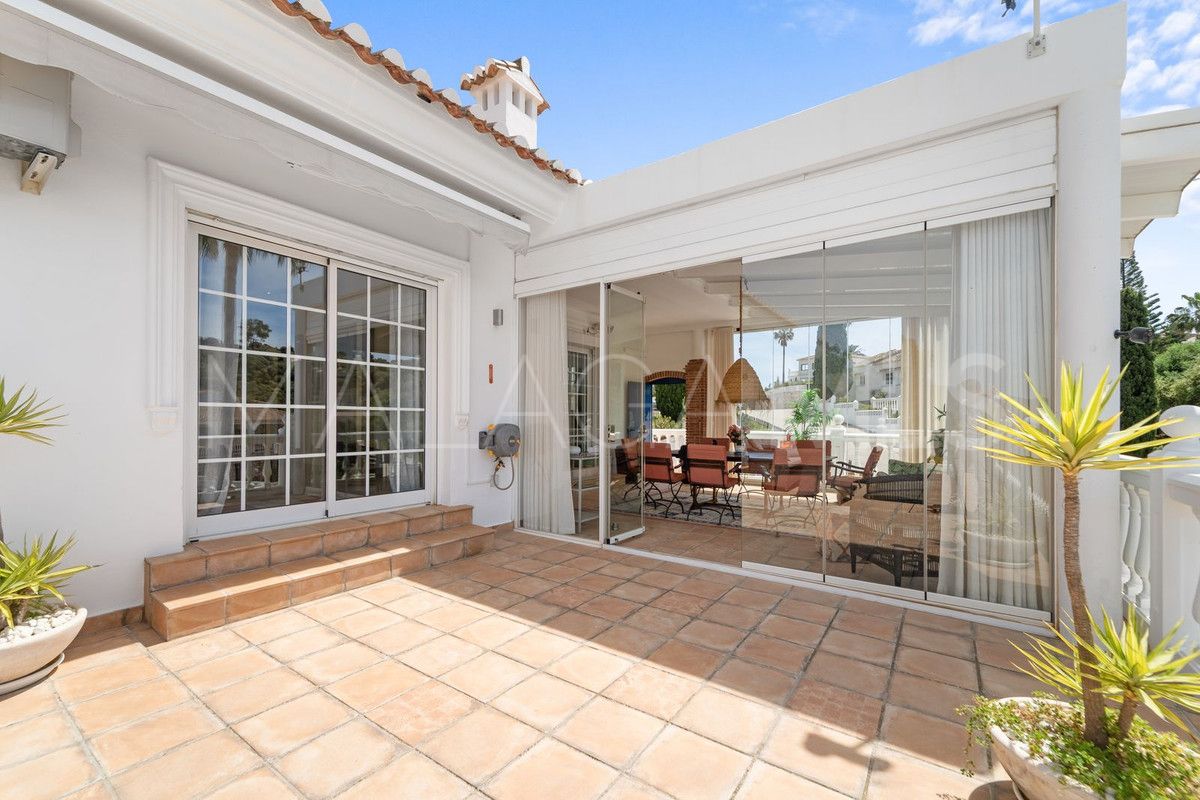 Villa for sale in Mijas