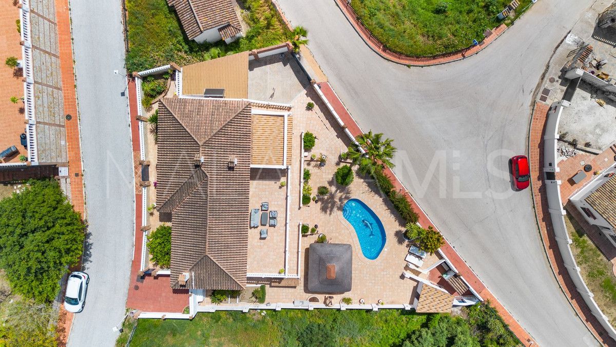 Villa for sale in Mijas
