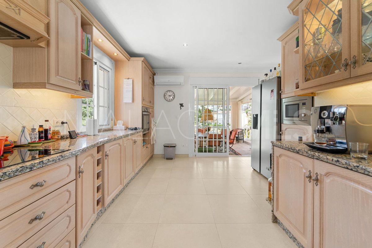 Villa for sale in Mijas