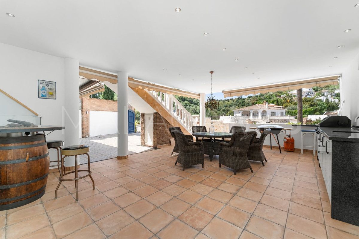 Villa for sale in Mijas