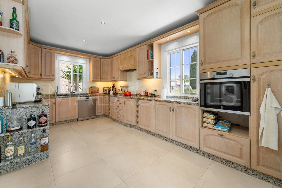 Villa for sale in Mijas