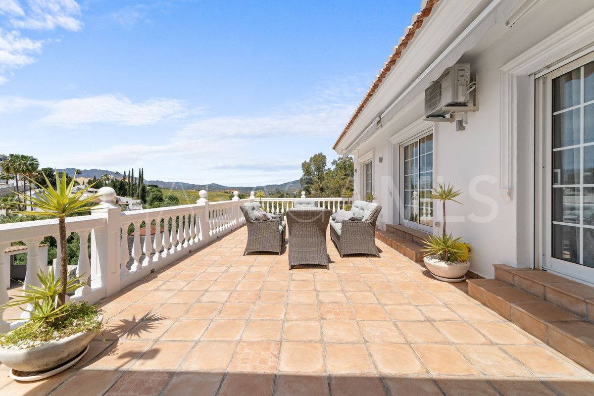 Villa for sale in Mijas