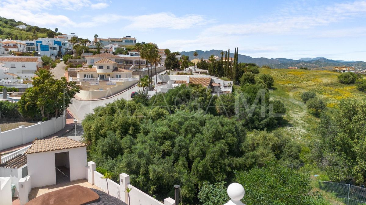 Villa for sale in Mijas