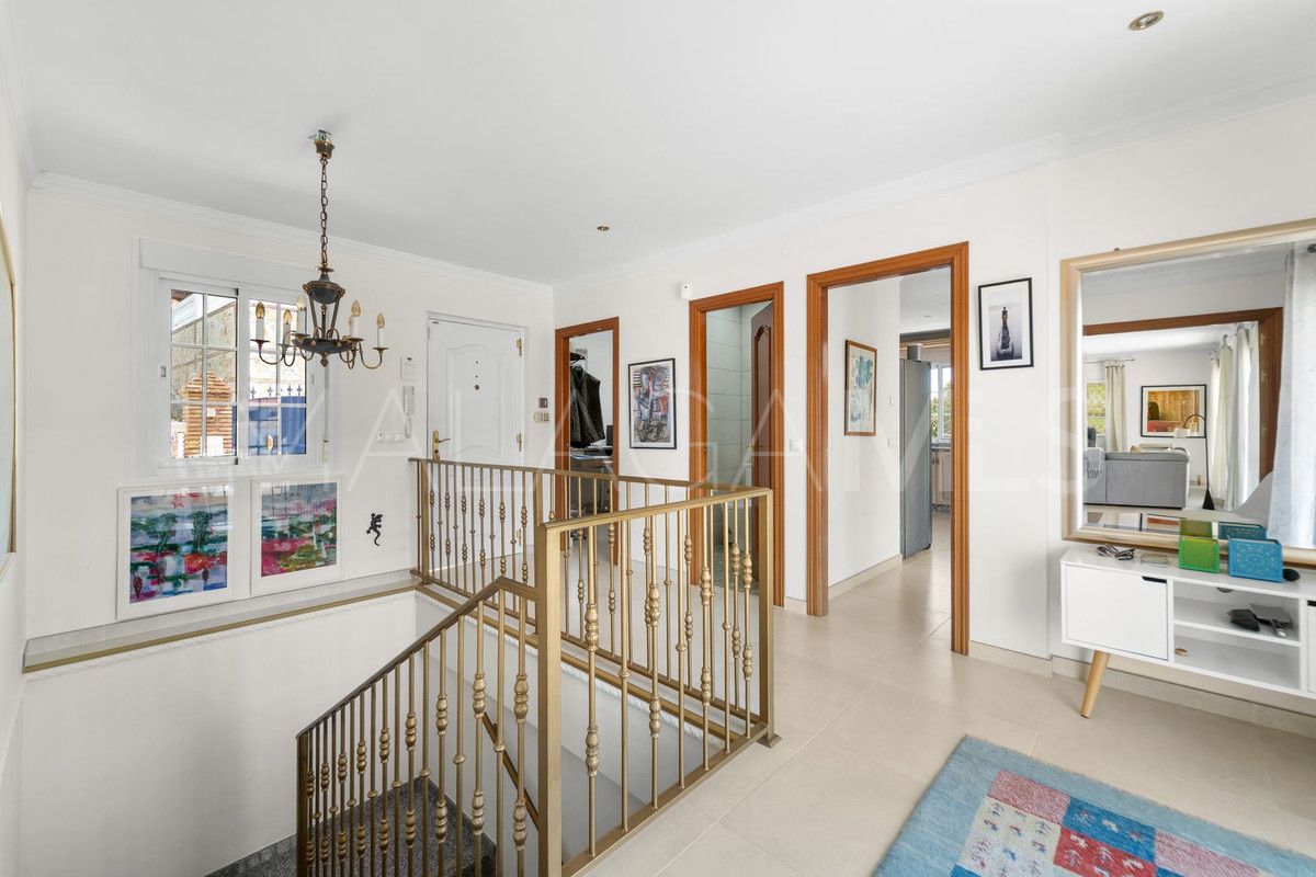 Villa for sale in Mijas