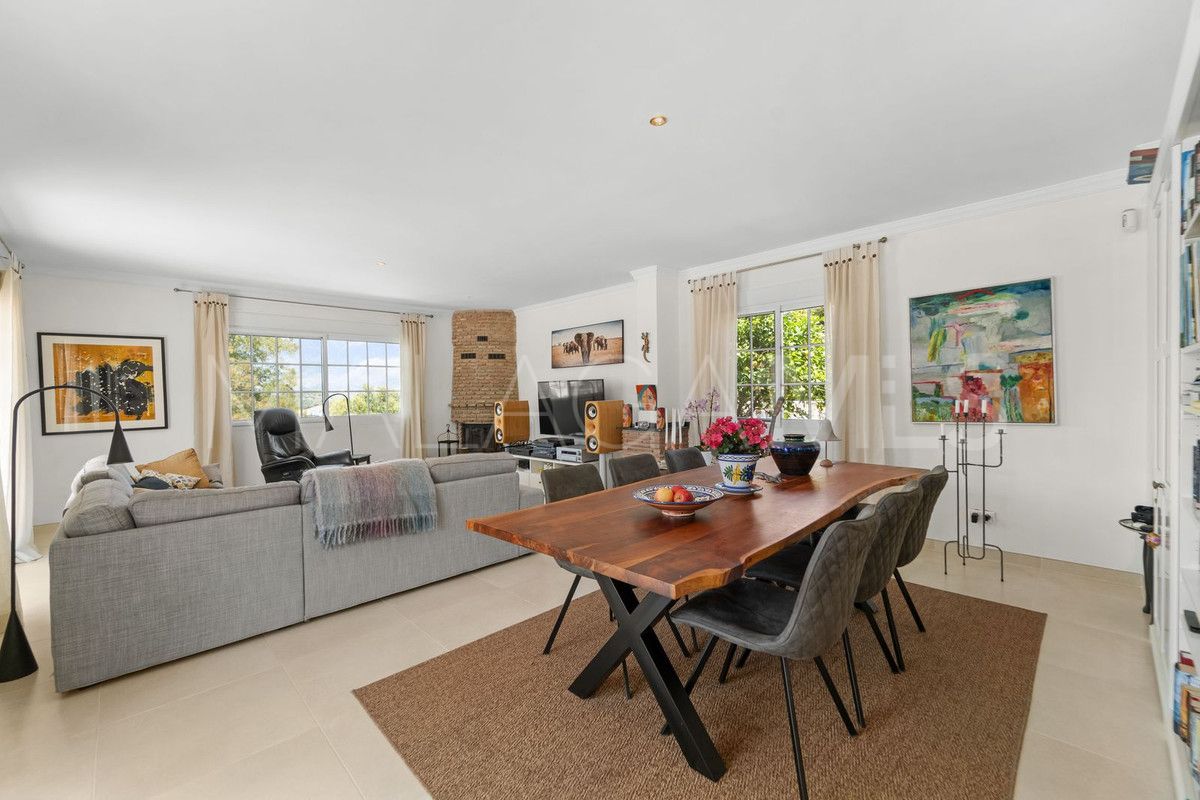 Villa for sale in Mijas