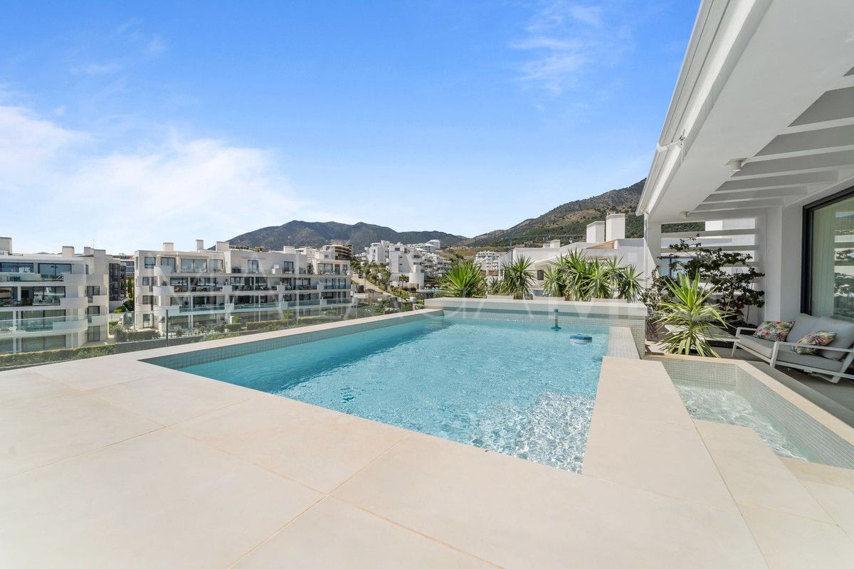 Ático for sale in Fuengirola with 3 bedrooms