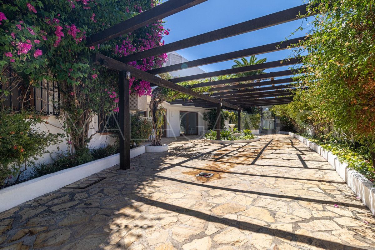 Fuengirola villa for sale