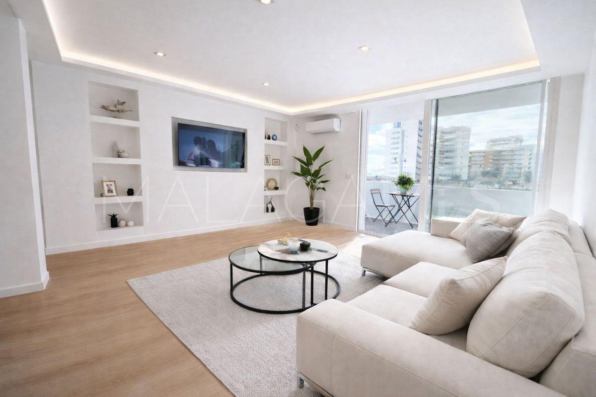 Apartment for sale in Fuengirola with 3 bedrooms