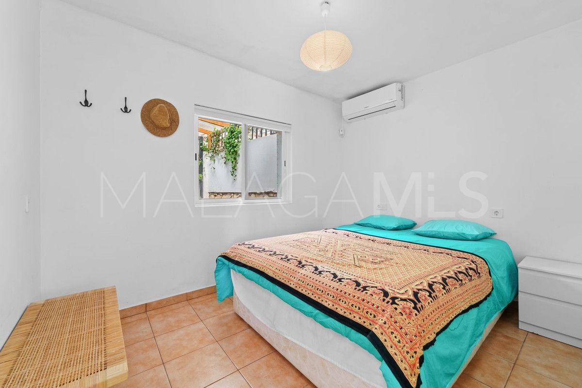 Calahonda, villa for sale with 5 bedrooms