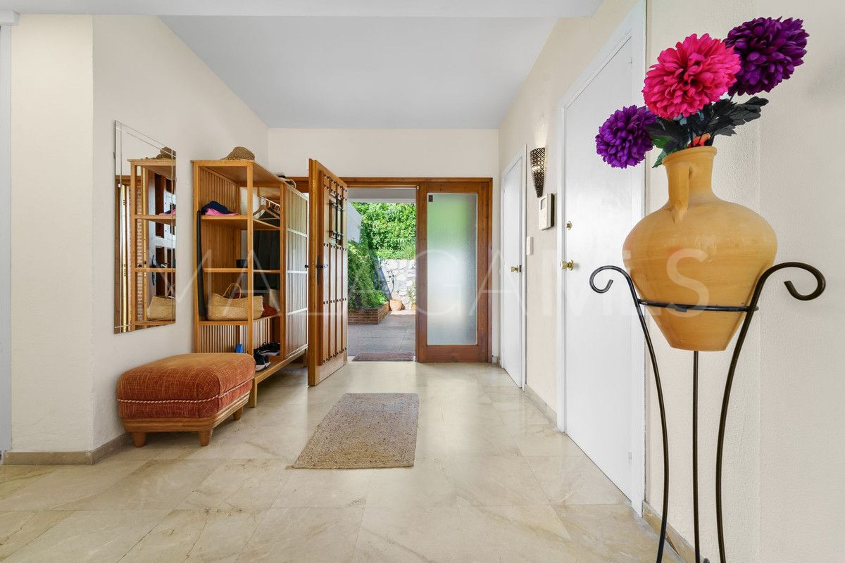 Calahonda, villa for sale with 5 bedrooms