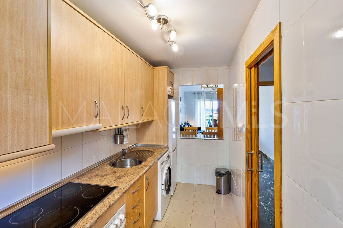 Se vende apartamento planta baja in Fuengirola de 2 bedrooms