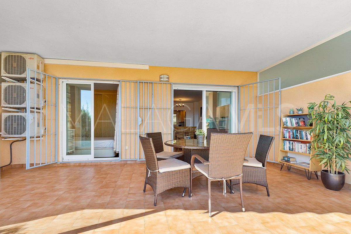 Se vende apartamento planta baja in Fuengirola de 2 bedrooms