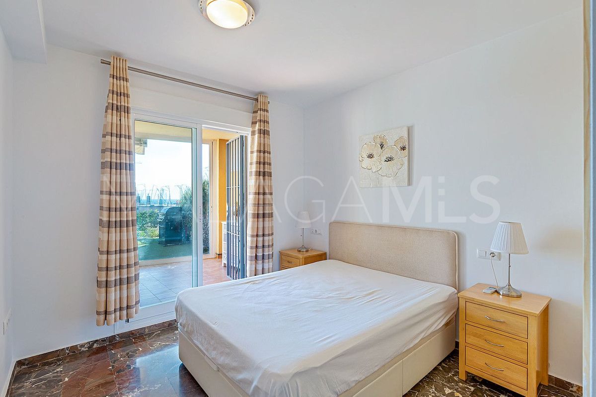 Se vende apartamento planta baja in Fuengirola de 2 bedrooms