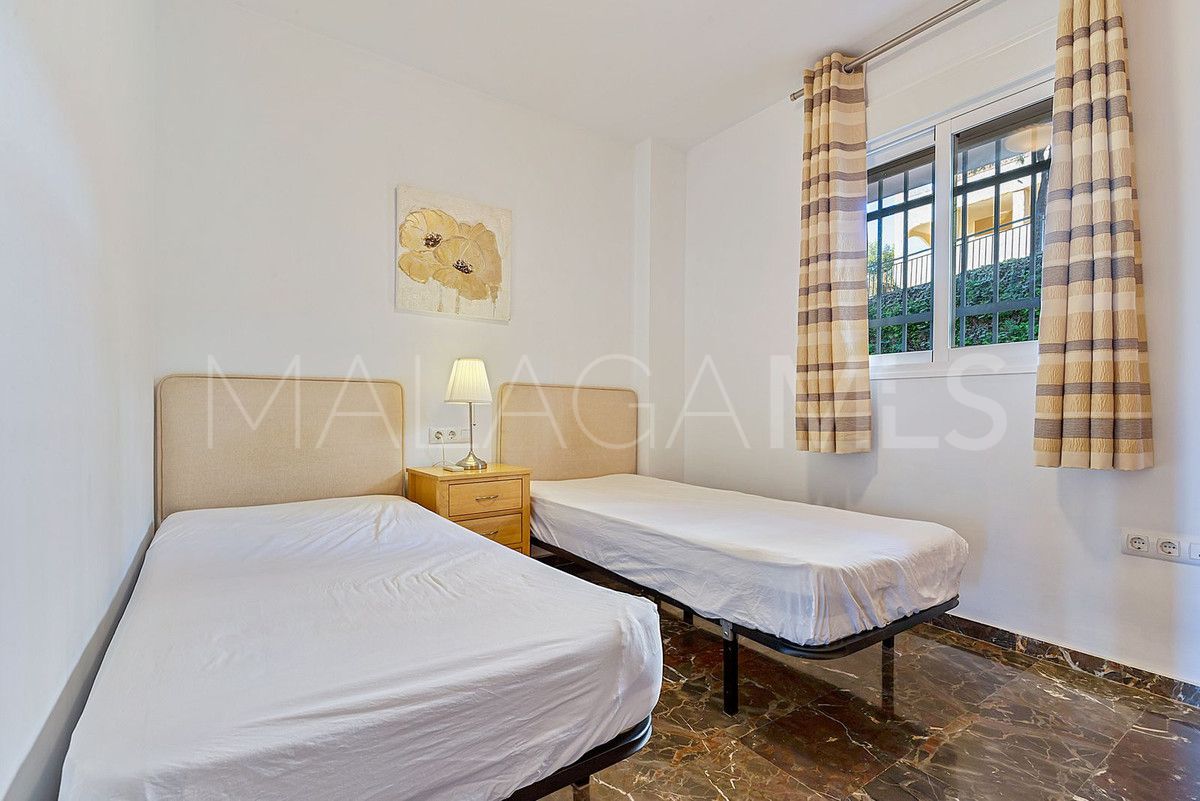 Se vende apartamento planta baja in Fuengirola de 2 bedrooms