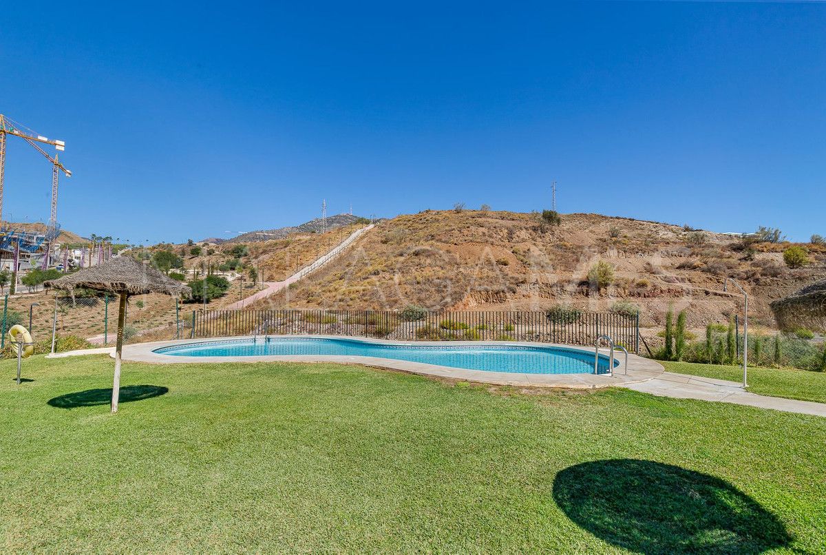 Se vende apartamento planta baja in Fuengirola de 2 bedrooms