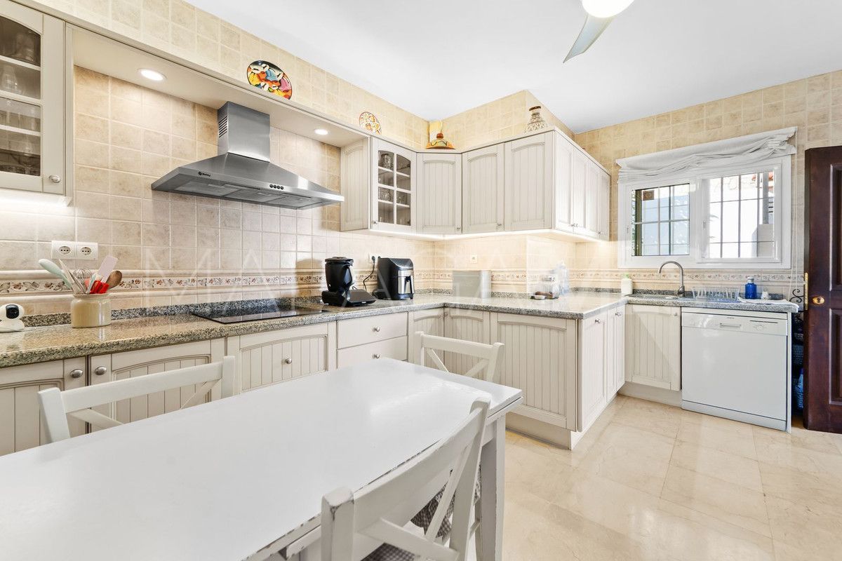 Villa for sale in Mijas