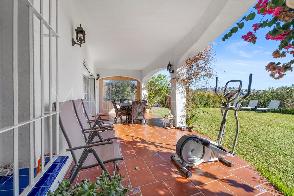 Villa for sale in Mijas
