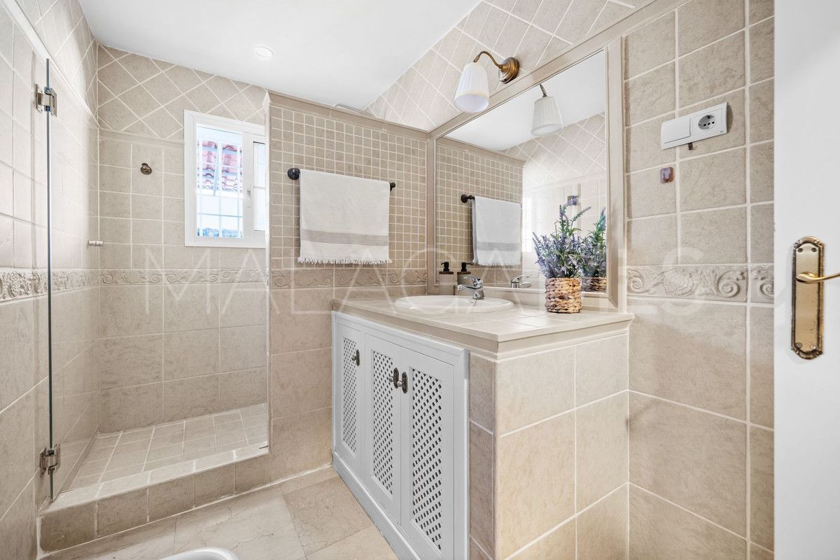 Villa for sale in Mijas