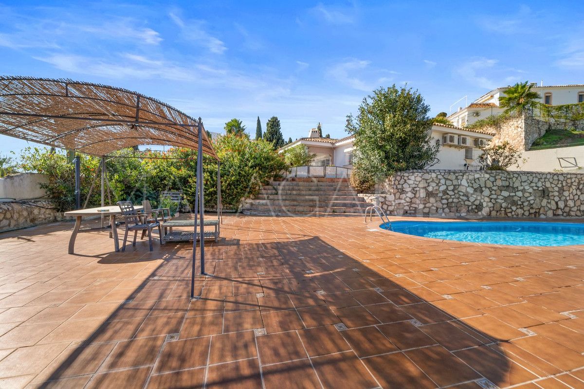 Villa for sale in Mijas