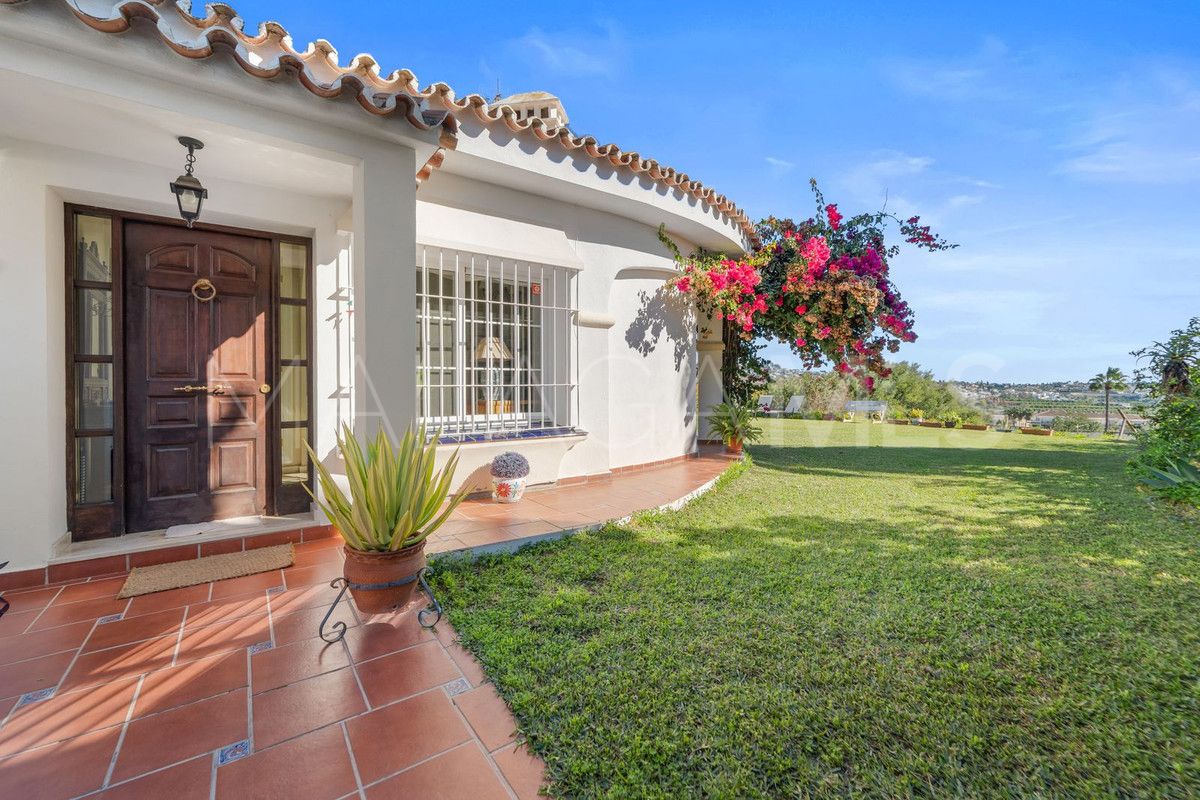 Villa for sale in Mijas