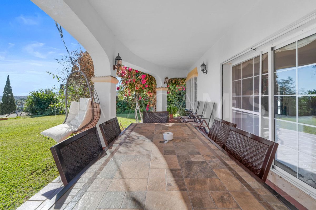 Villa for sale in Mijas