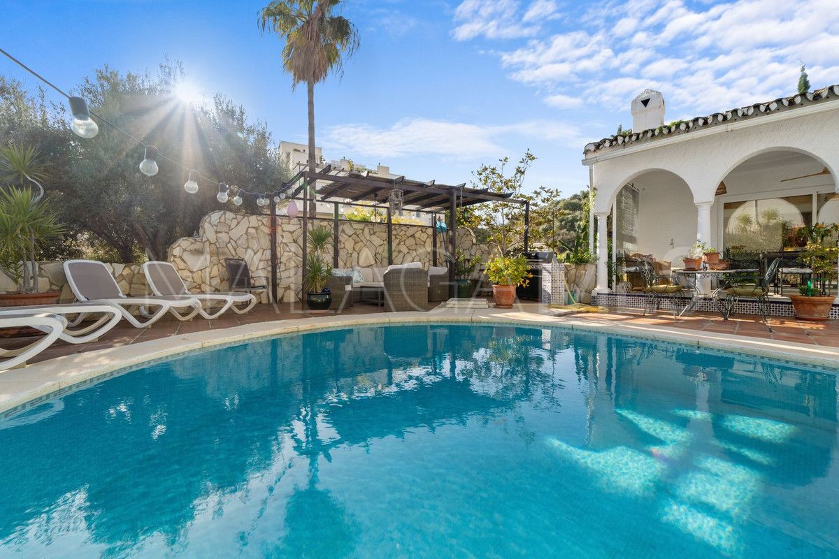 4 bedrooms villa for sale in Mijas