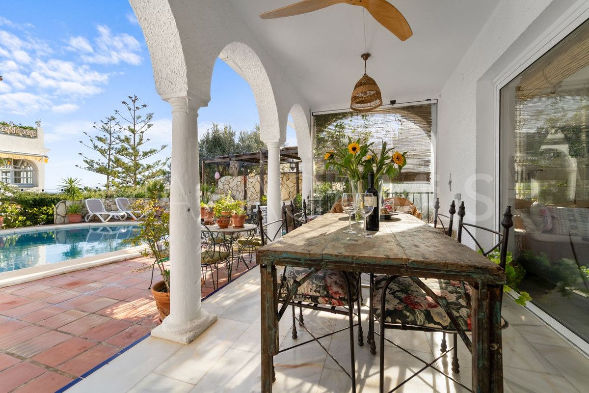 4 bedrooms villa for sale in Mijas
