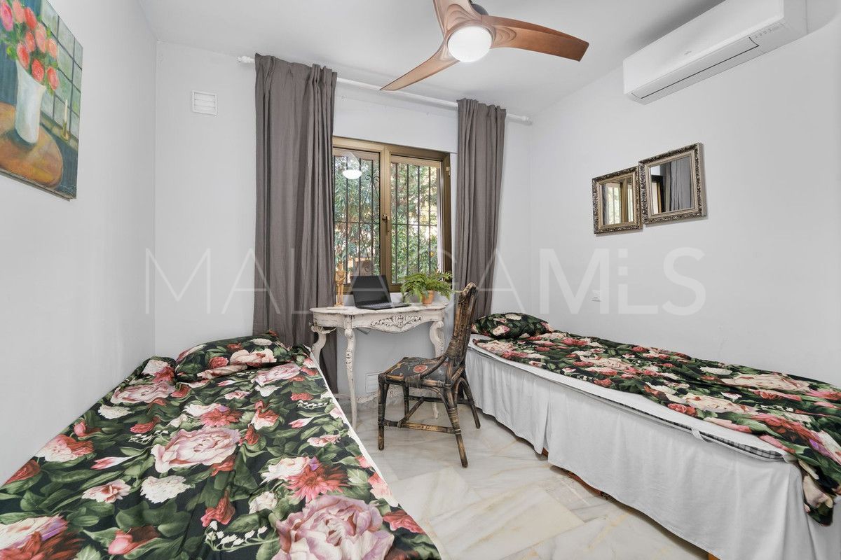 4 bedrooms villa for sale in Mijas