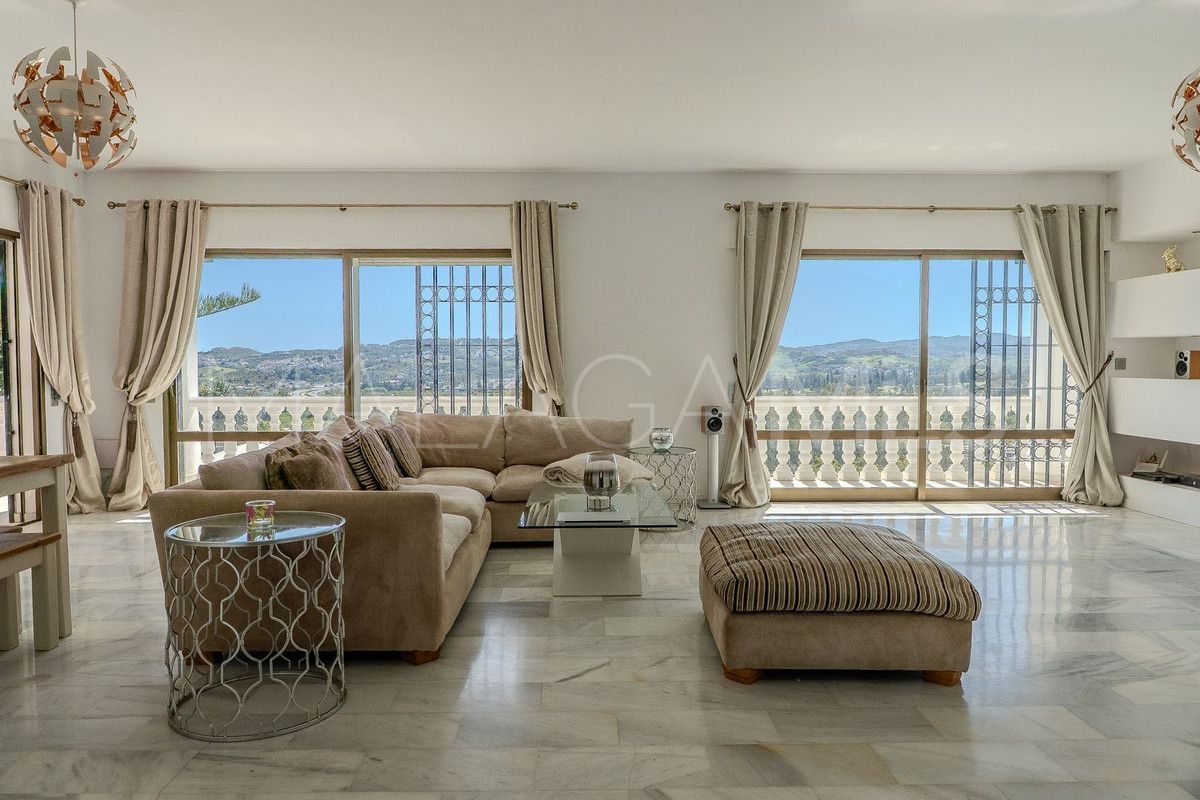 Villa for sale in Mijas