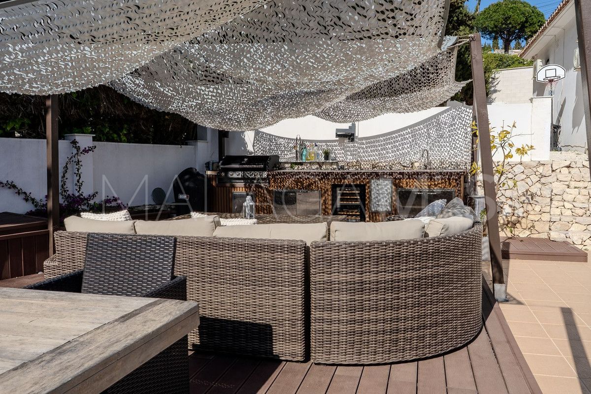 Villa for sale in Mijas