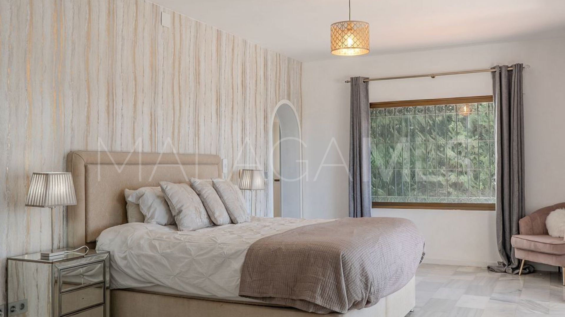 Villa for sale in Mijas