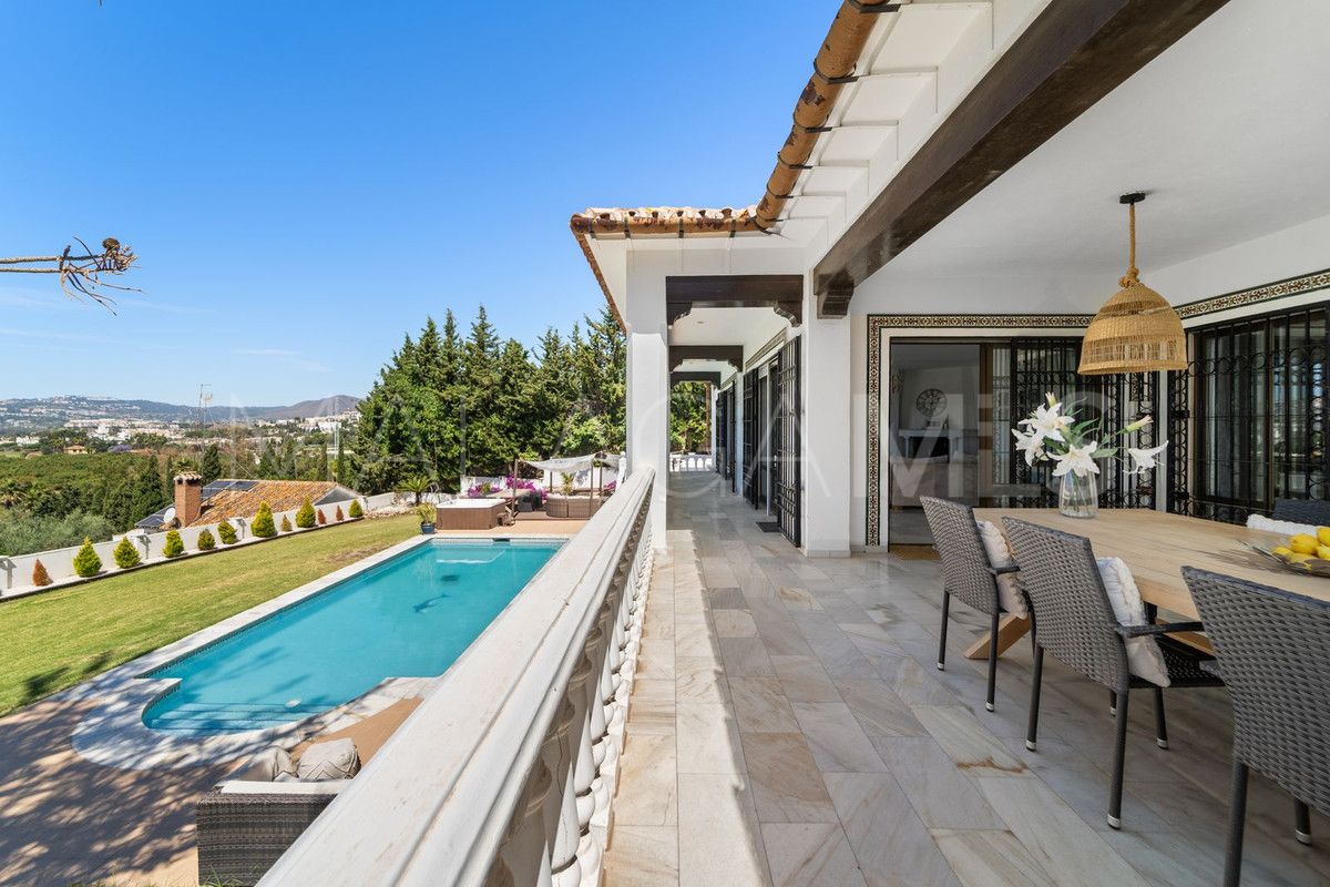 Villa for sale in Mijas