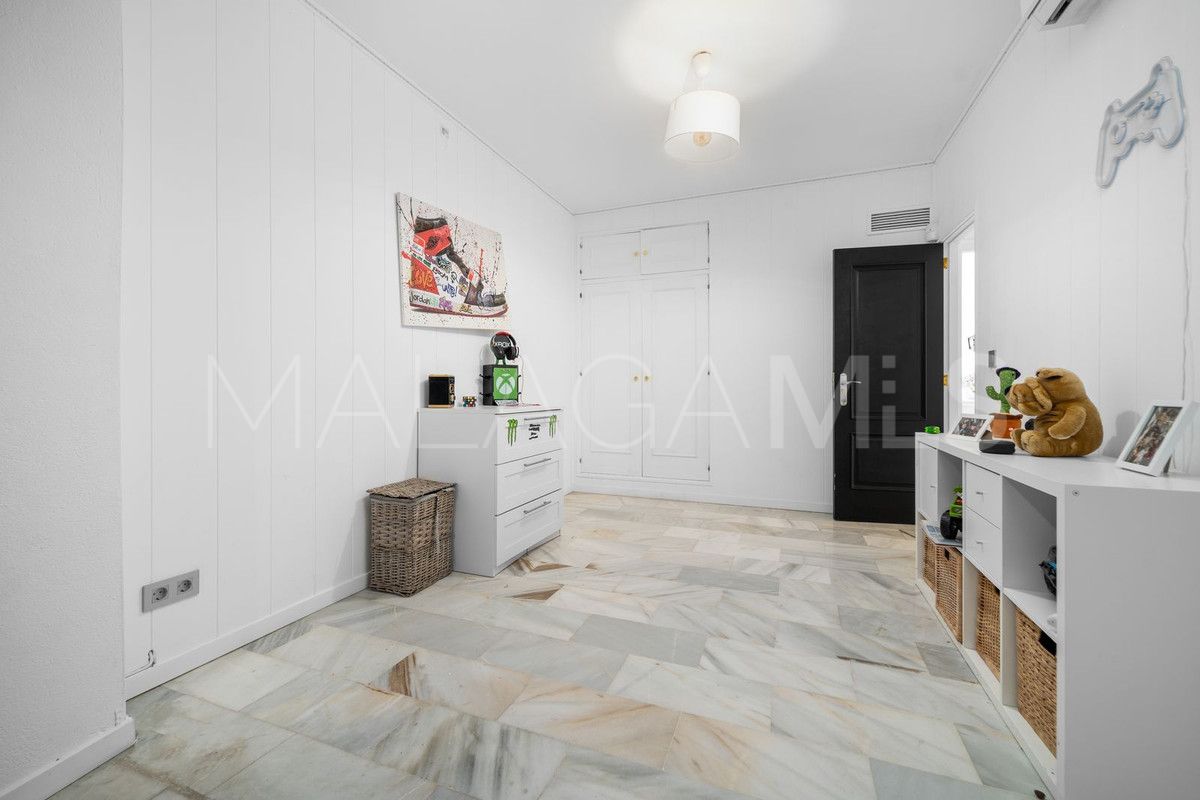 Villa for sale in Mijas