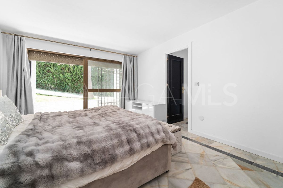 Villa for sale in Mijas