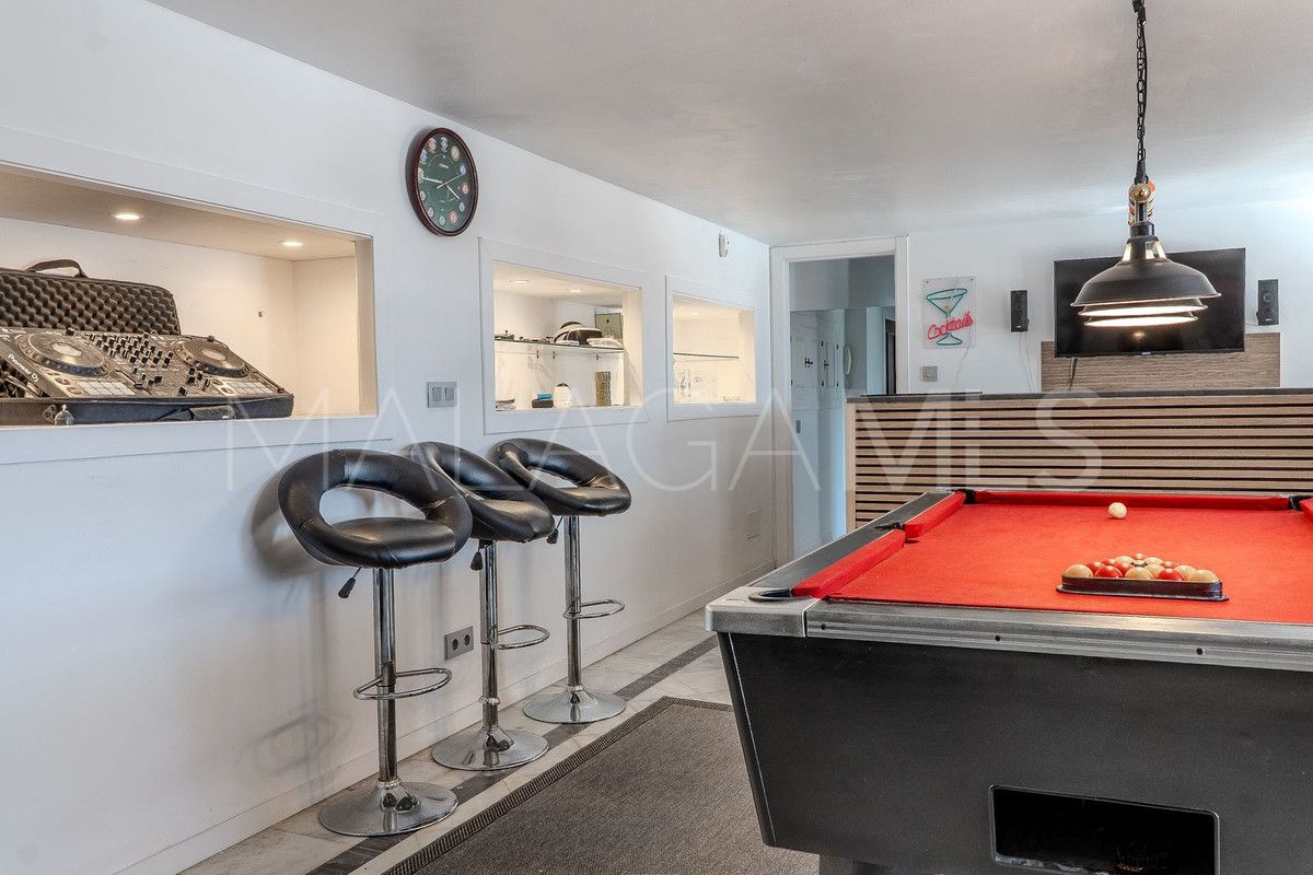 Villa for sale in Mijas