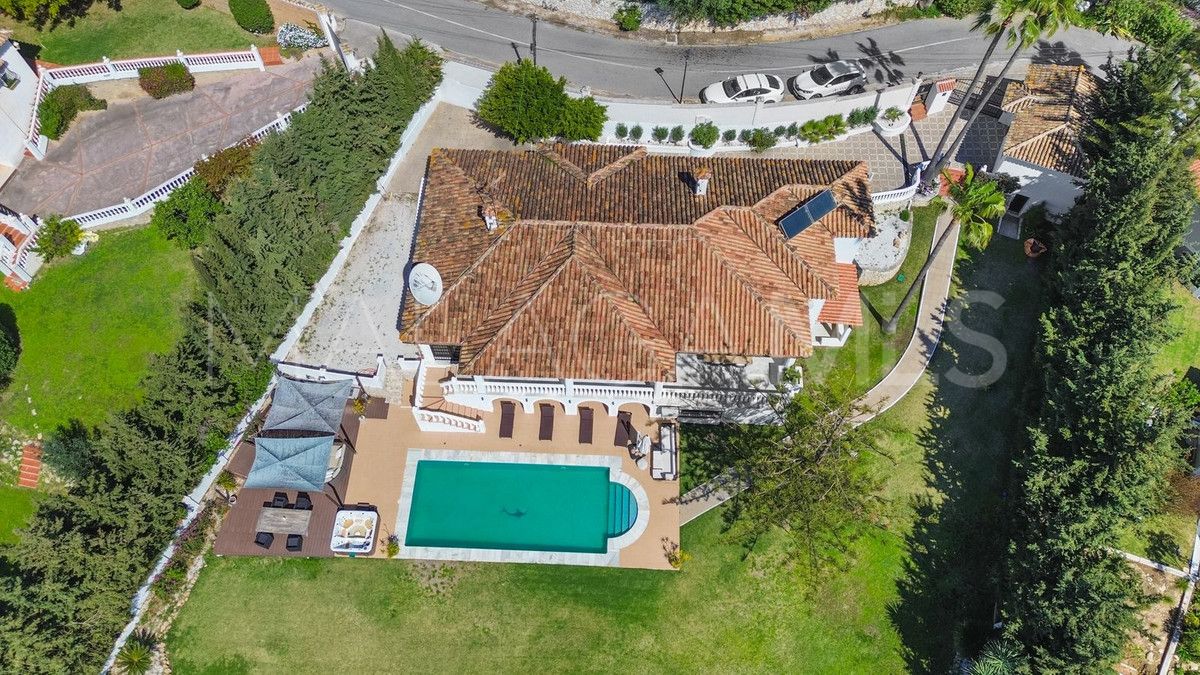 Villa for sale in Mijas
