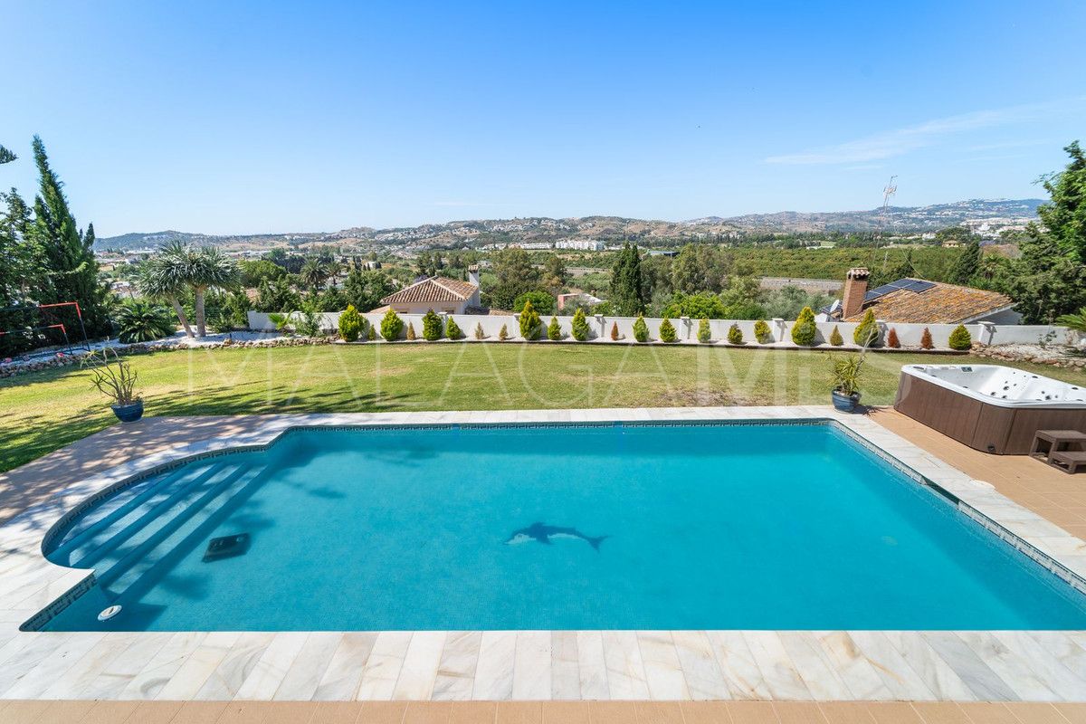 Villa for sale in Mijas