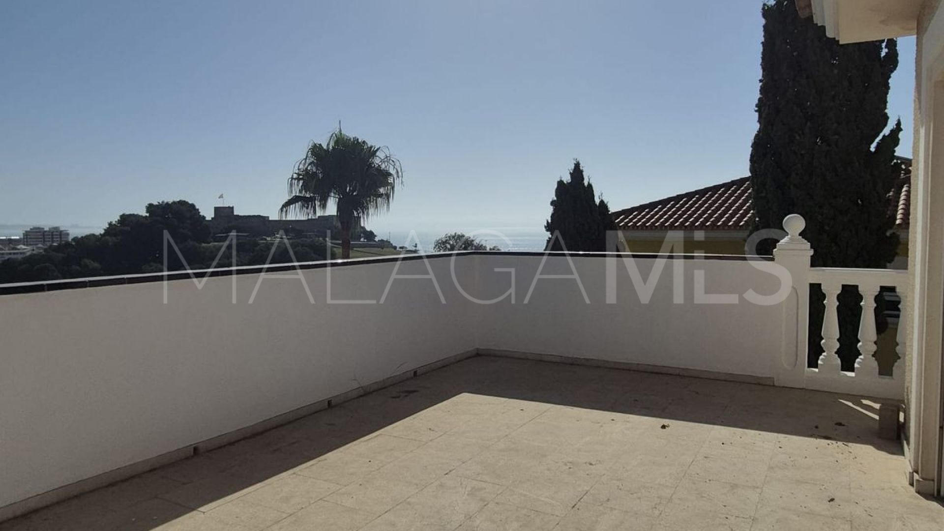 Villa for sale in Fuengirola