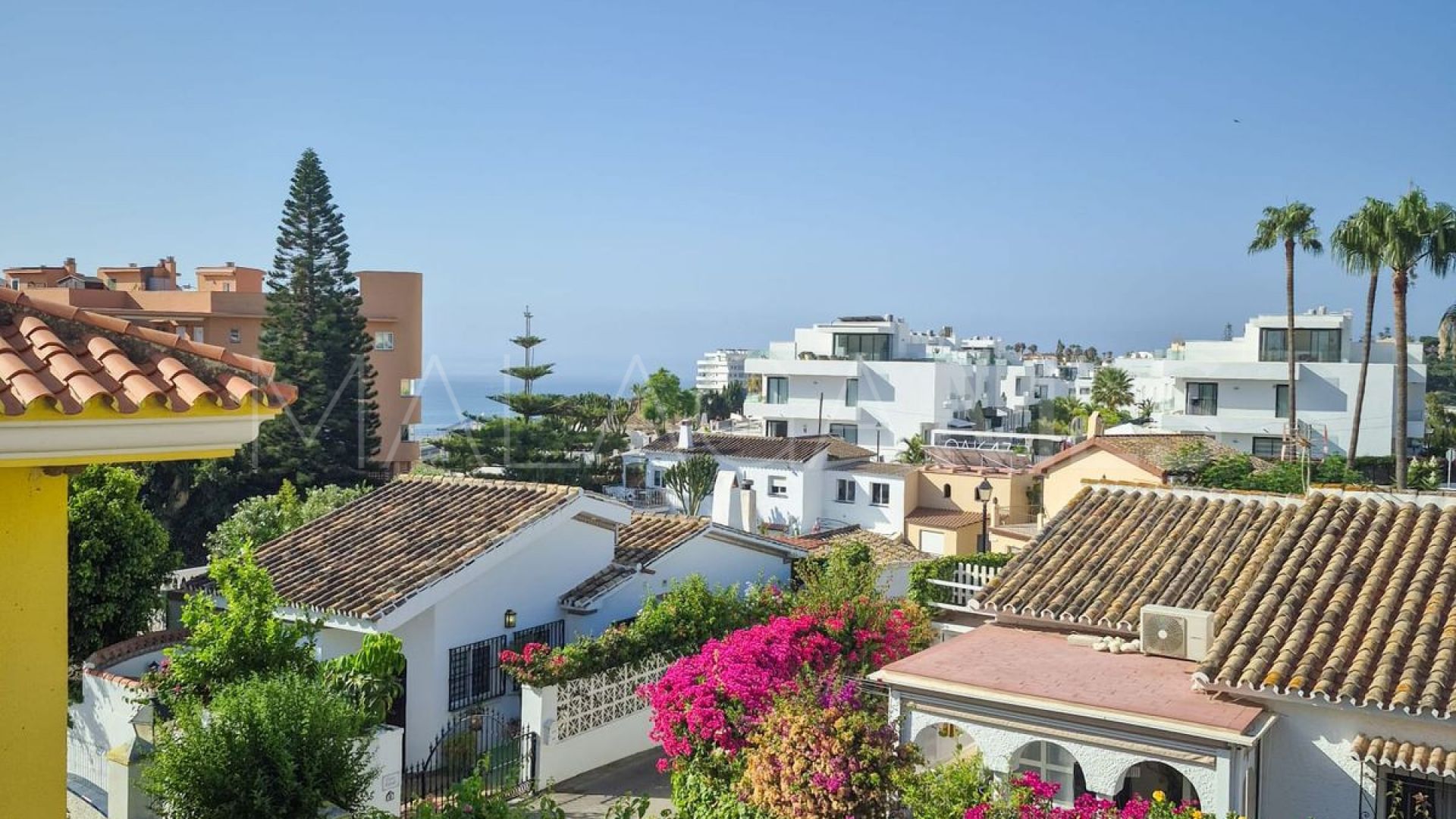 Villa for sale in Fuengirola