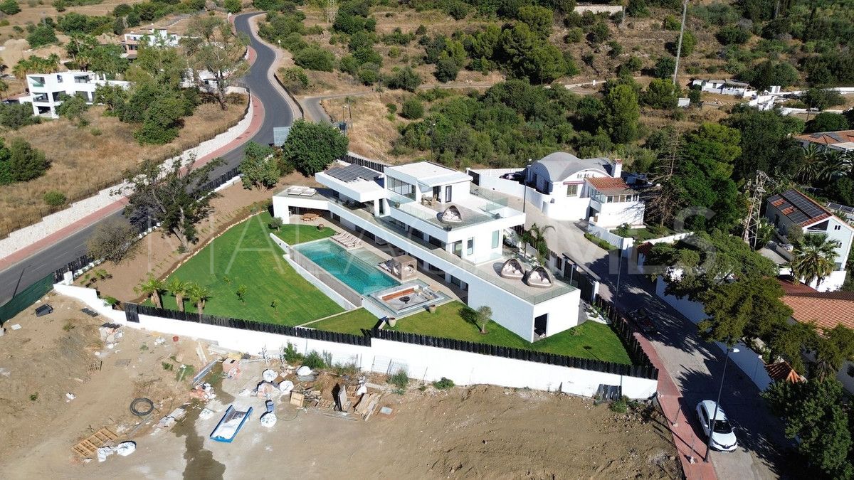 Villa with 7 bedrooms for sale in Benalmadena