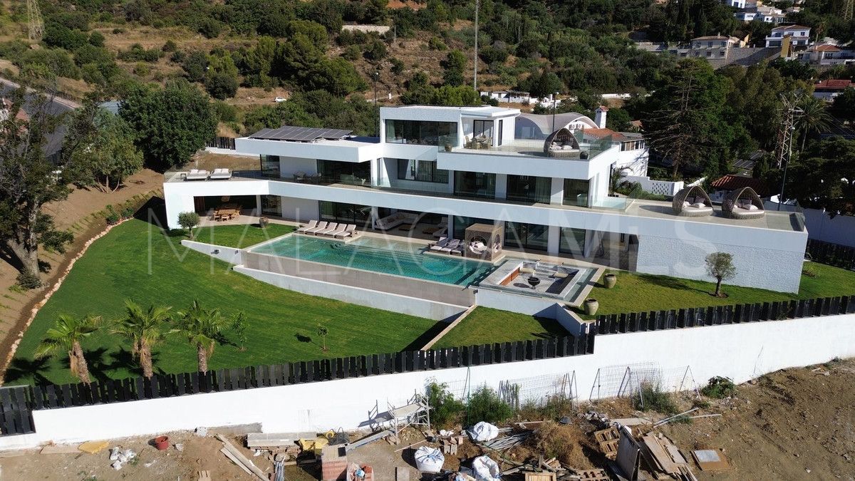 Villa with 7 bedrooms for sale in Benalmadena
