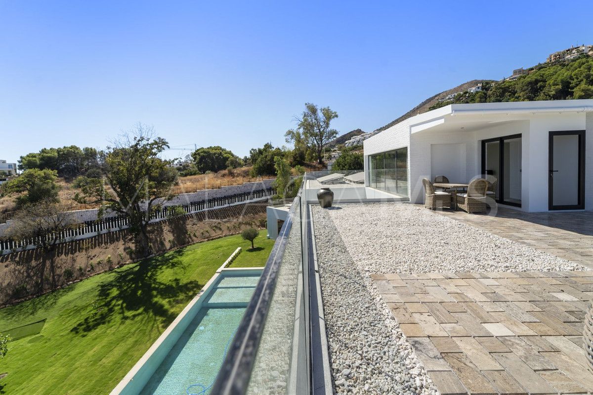 Villa with 7 bedrooms for sale in Benalmadena