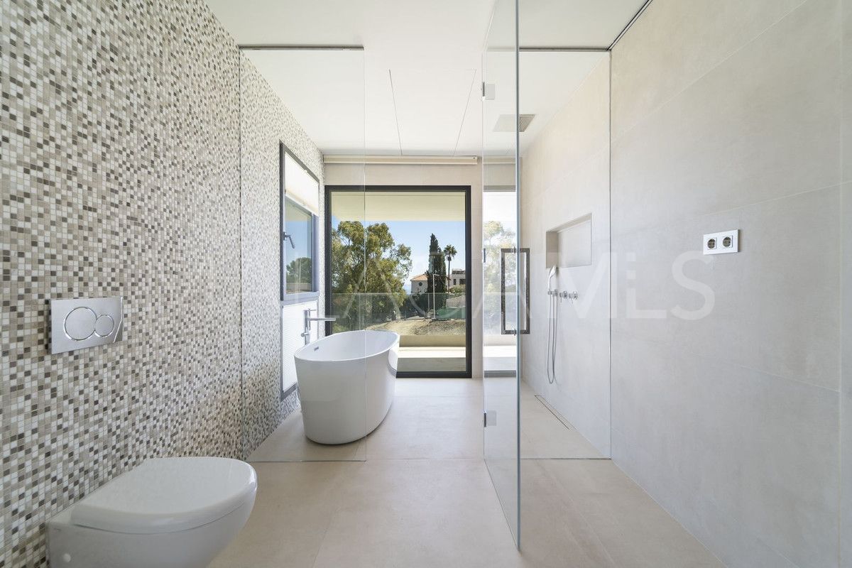 Villa with 7 bedrooms for sale in Benalmadena