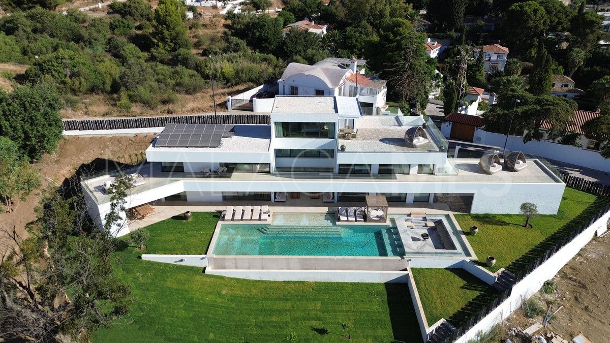 Villa with 7 bedrooms for sale in Benalmadena