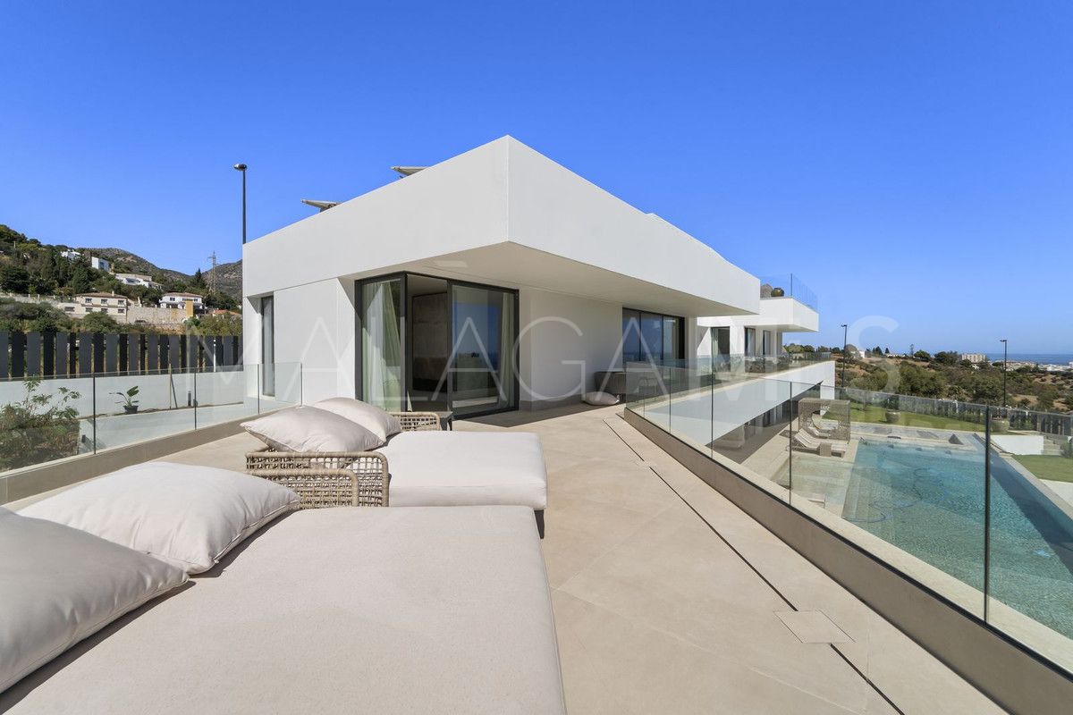 Villa with 7 bedrooms for sale in Benalmadena