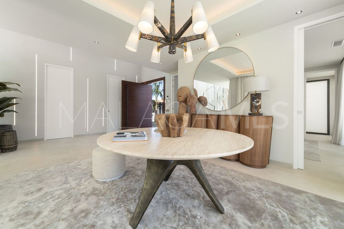 Villa with 7 bedrooms for sale in Benalmadena