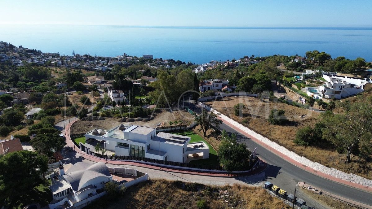 Villa with 7 bedrooms for sale in Benalmadena