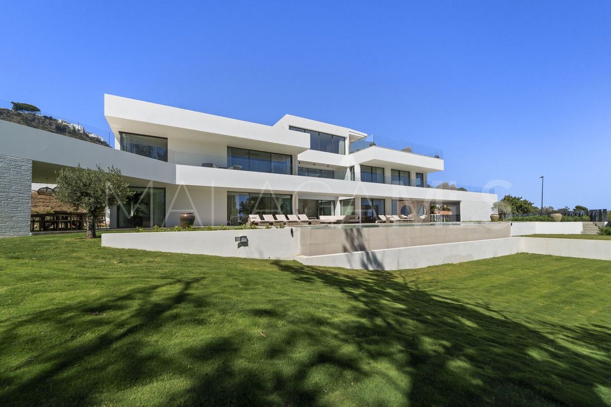 Villa with 7 bedrooms for sale in Benalmadena