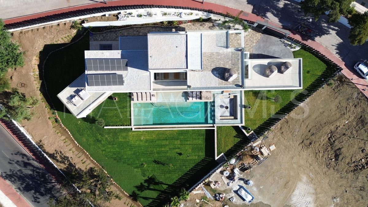 Villa with 7 bedrooms for sale in Benalmadena